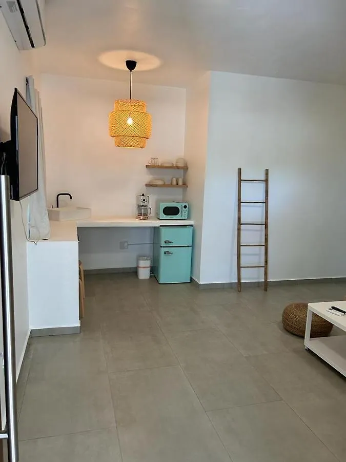 Corcega Beachfront Suites リンコン