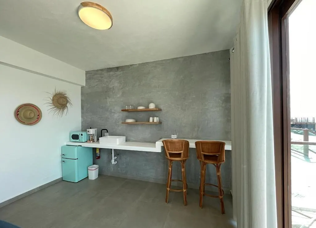 Corcega Beachfront Suites リンコン プエルトリコ