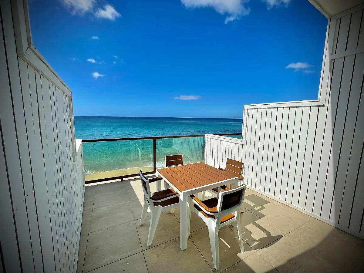 Corcega Beachfront Suites リンコン