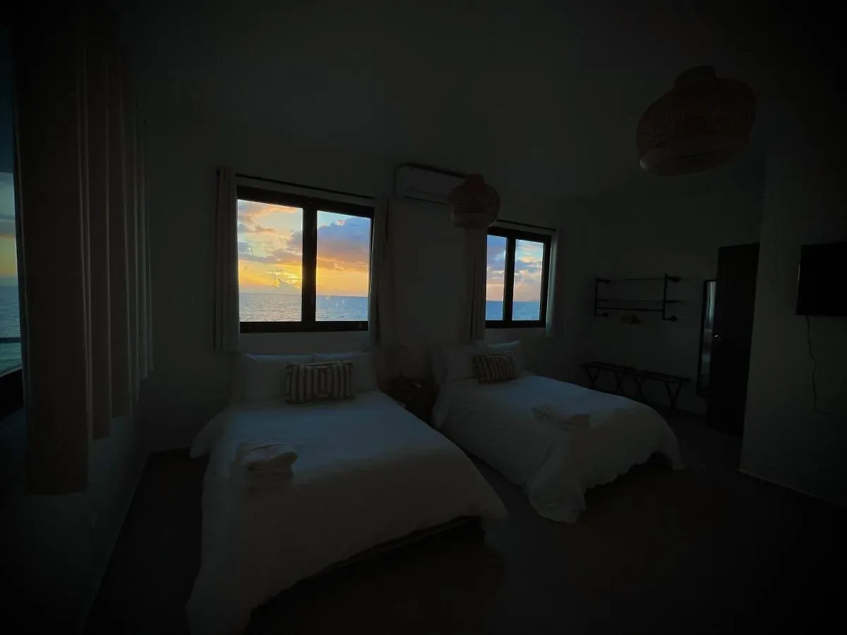 Corcega Beachfront Suites リンコン 0*,