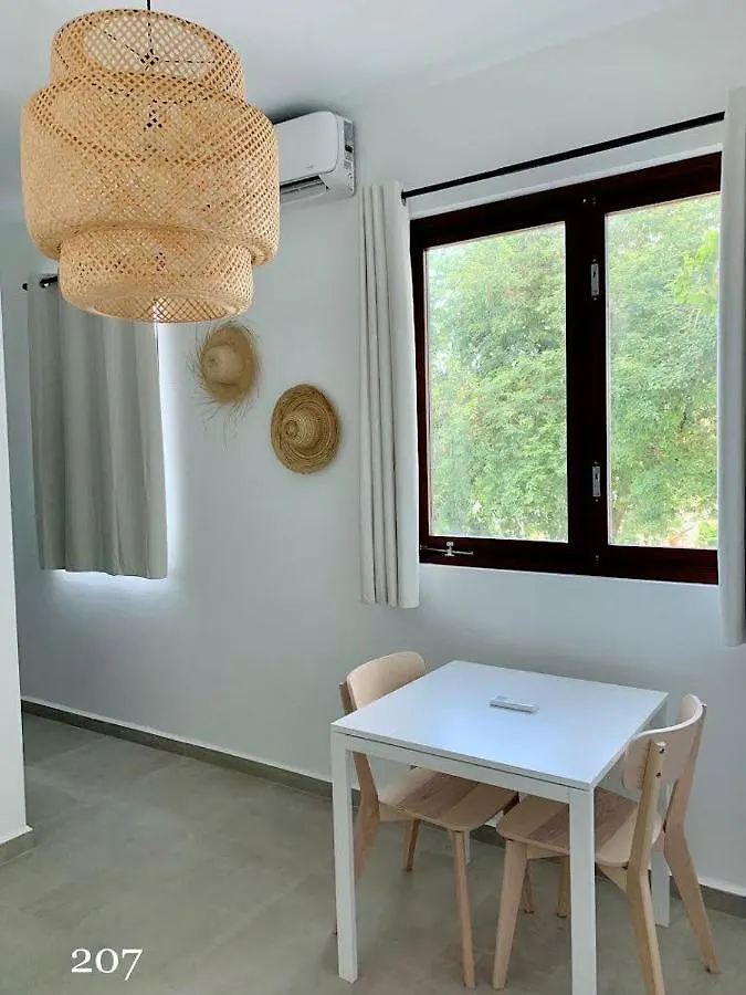 Corcega Beachfront Suites Rincon Apartment