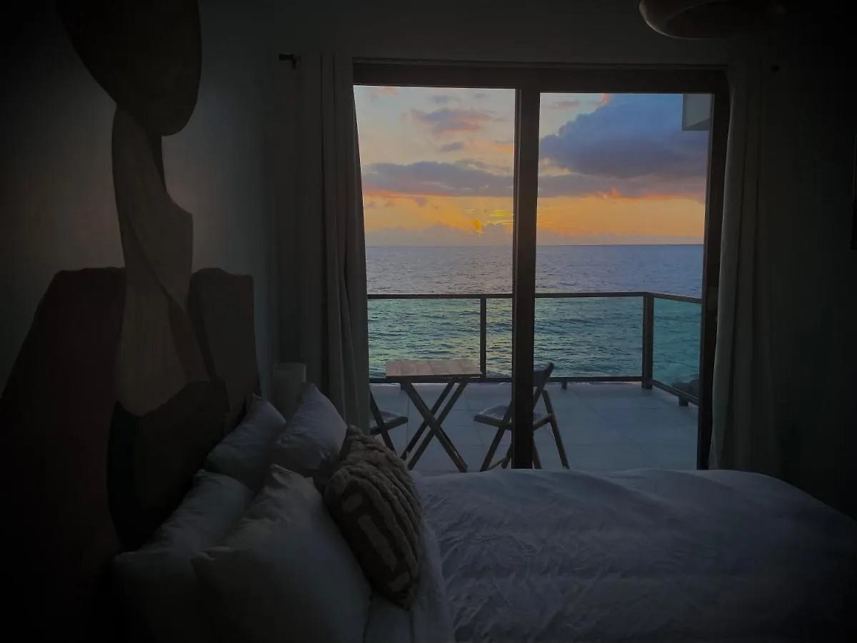 Corcega Beachfront Suites Rincon 0*,