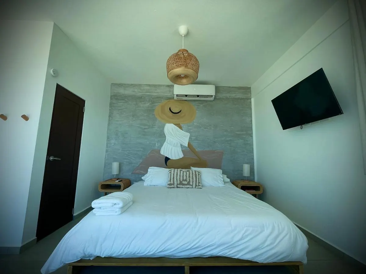 Corcega Beachfront Suites Rincon