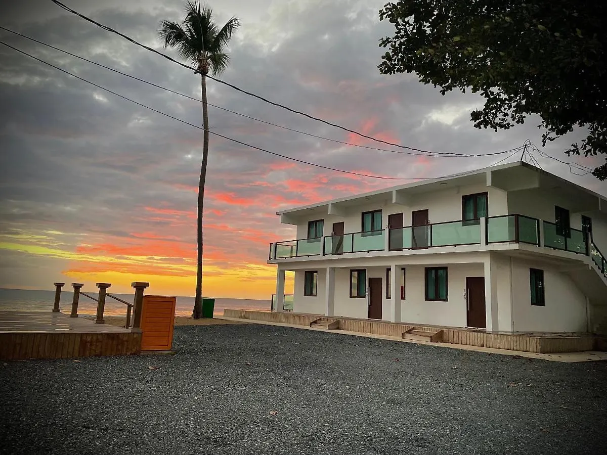 Corcega Beachfront Suites Rincon Apartment