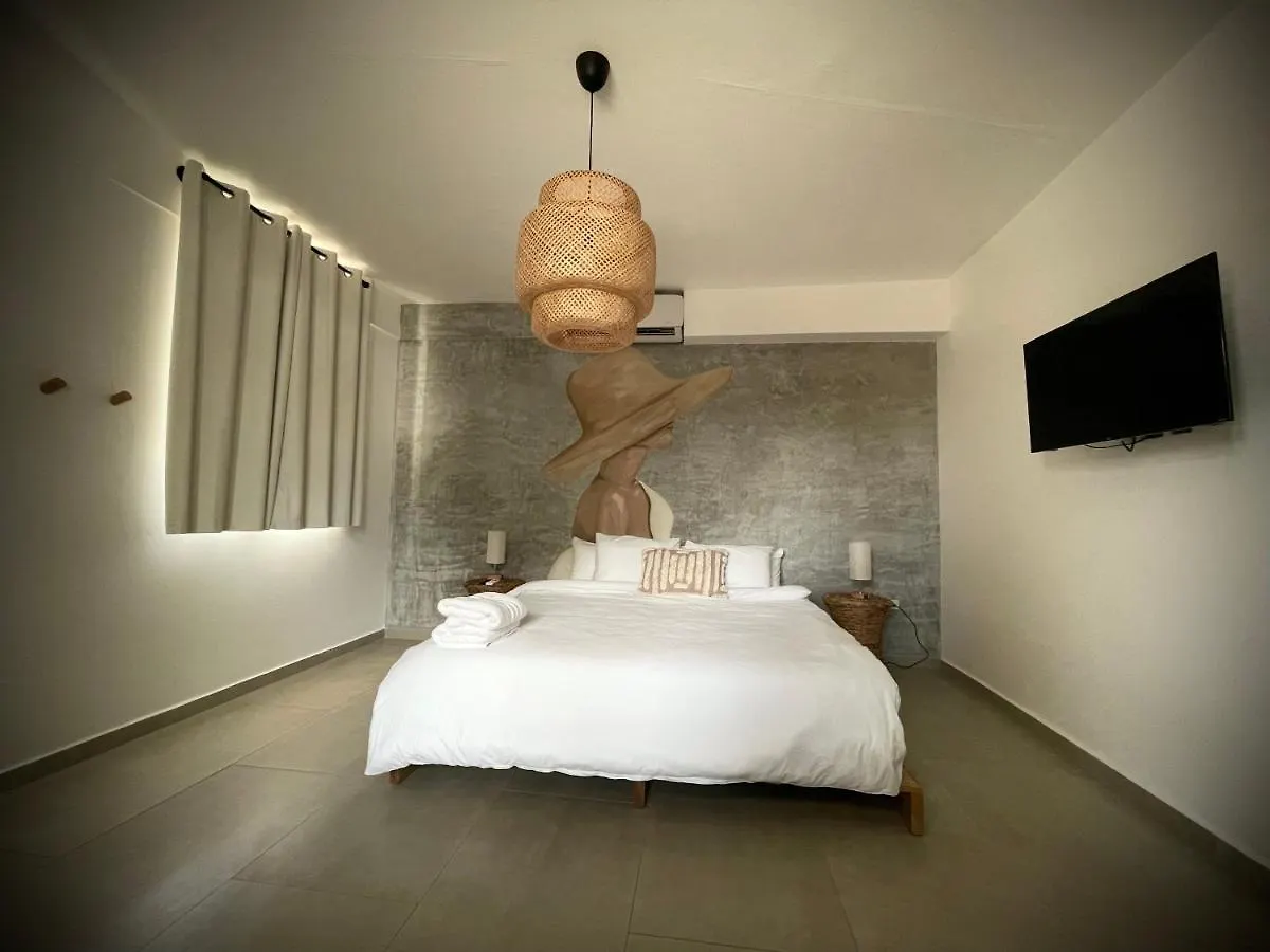 Corcega Beachfront Suites Rincon