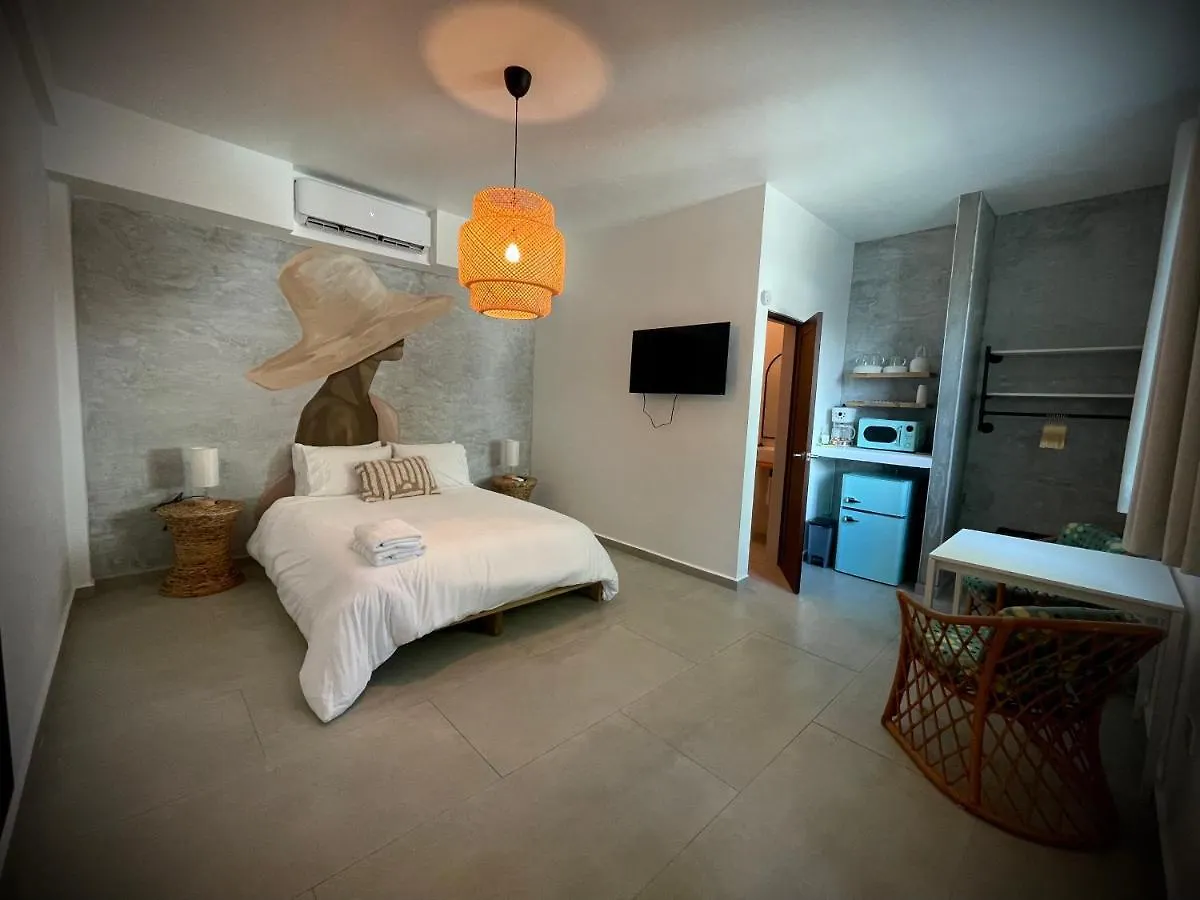 Corcega Beachfront Suites Rincon