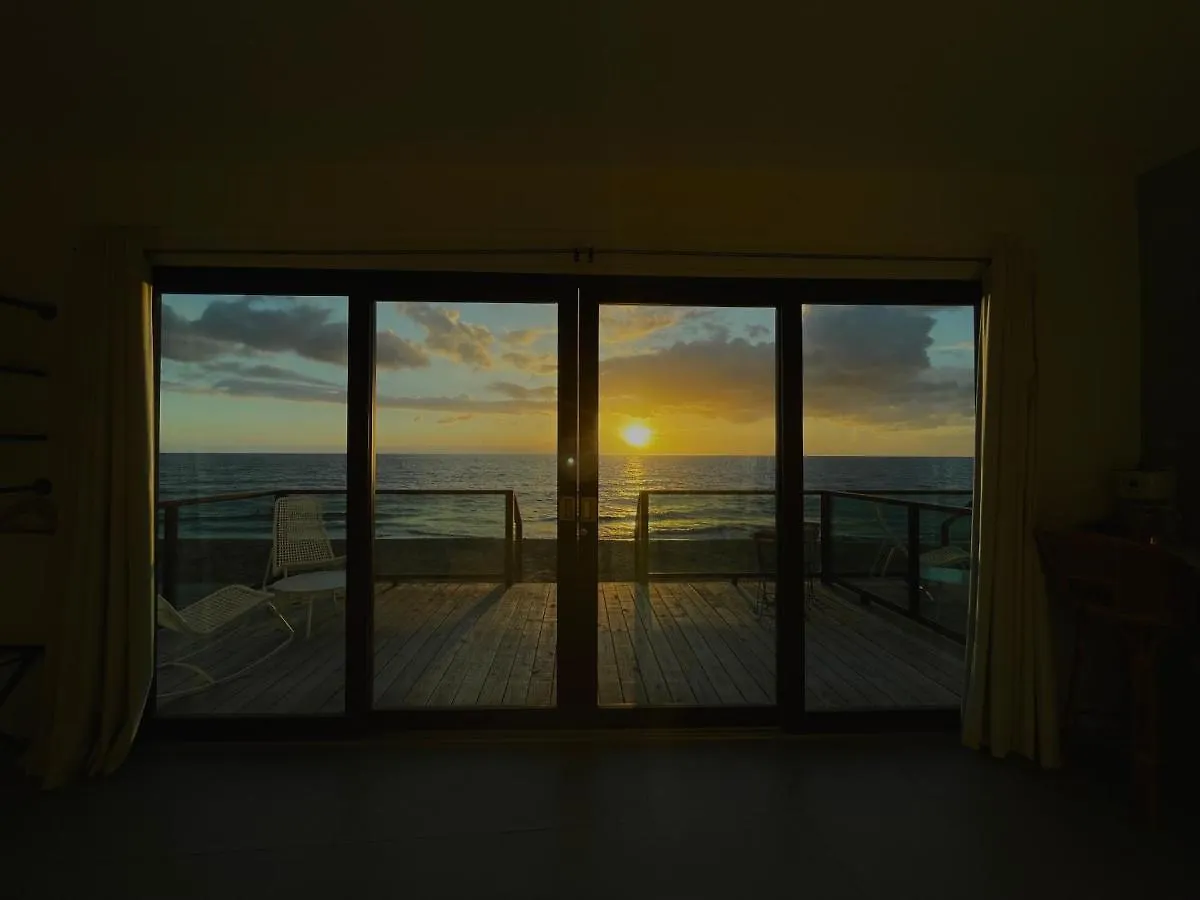 Corcega Beachfront Suites Rincon